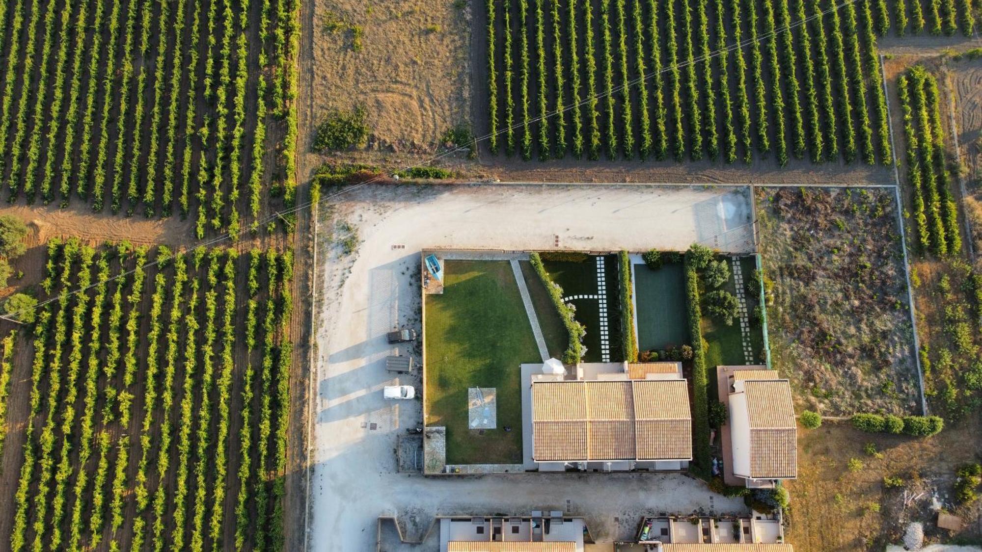 הוילה בירג'י וקי Aquilone Garden מראה חיצוני תמונה